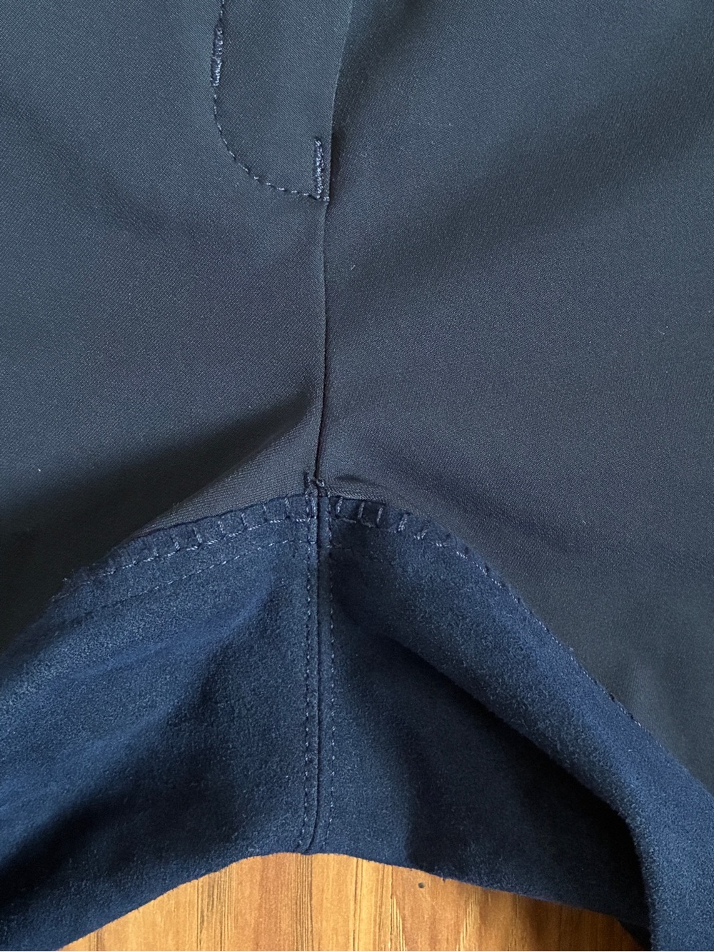 SmartPak Hadley Mid-Rise Knee Patch Breeches - Navy Blue, Size 28 R - Picture 6 of 8